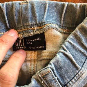 BabyGap 12-18 month jeggings